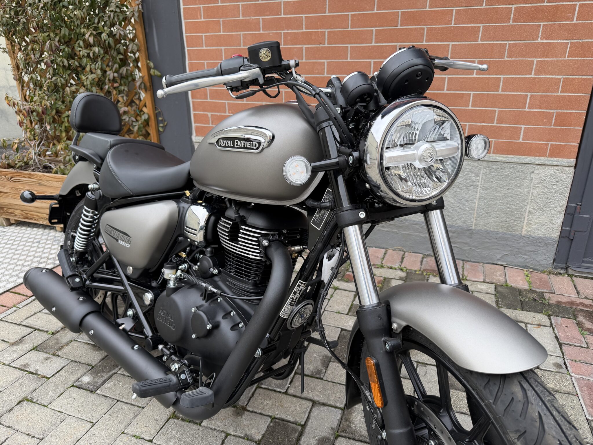 Royal Enfield Meteor 350 Stellar Matt Grey | Royal Enfield Torino